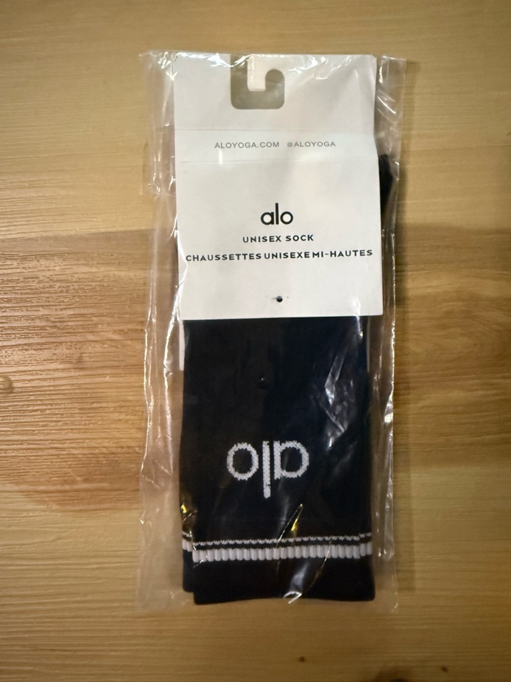 Alo Yoga Socks Black with White Logo